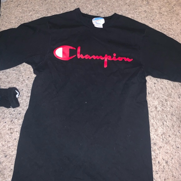 Champion Tee - Picture 1 of 3